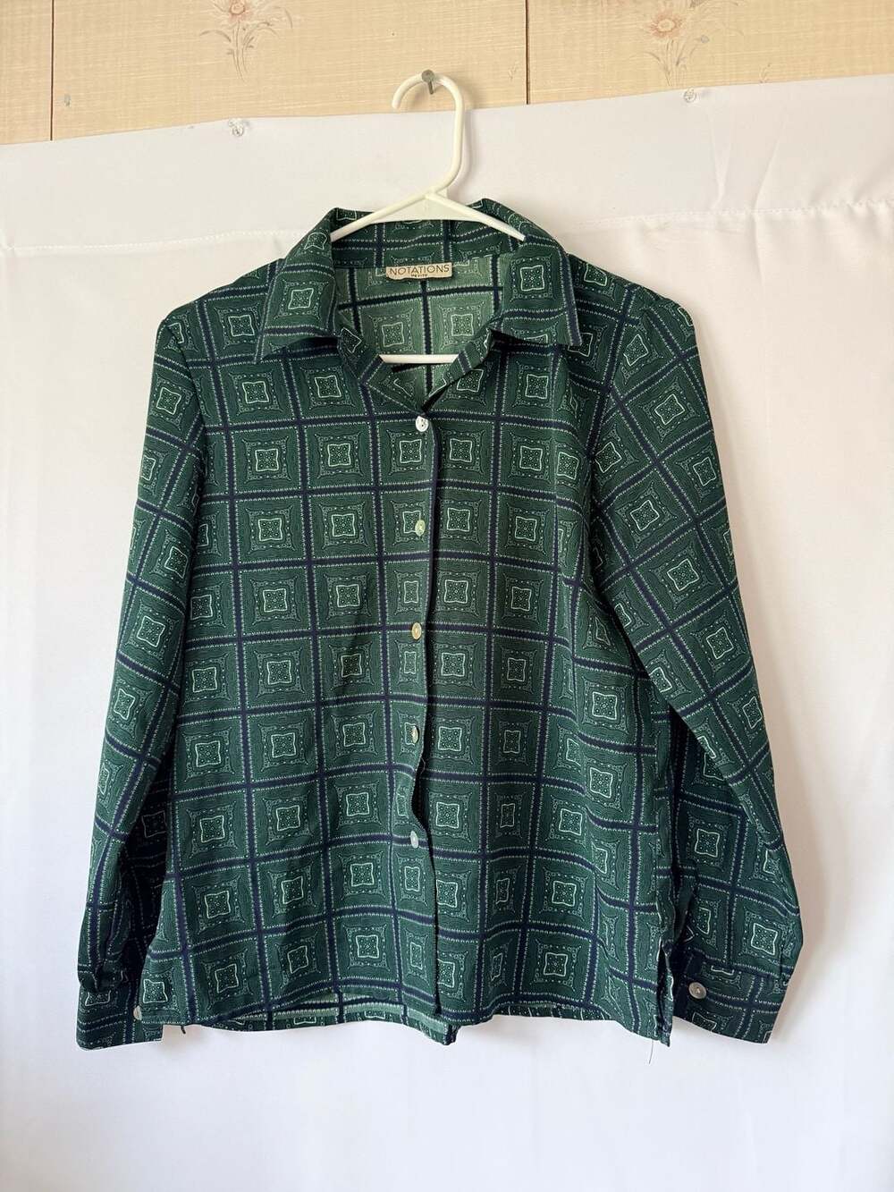 Notations Petite Vintage Green Geometric Square Long Sleeve Button-Up Blouse